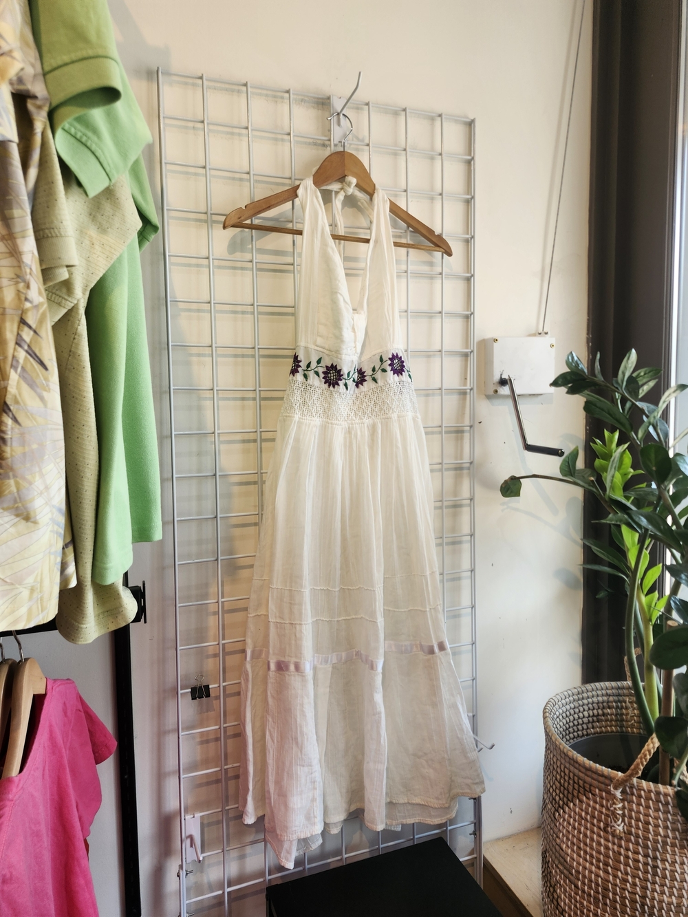 Vintage White Halter Maxi Dress with Floral Embroidery Cotton